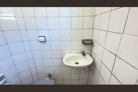 Casa para alugar com 65m², 1 quarto e sem vaga Casa para alugar com 65m², 1 quarto e sem vagaBanheiro