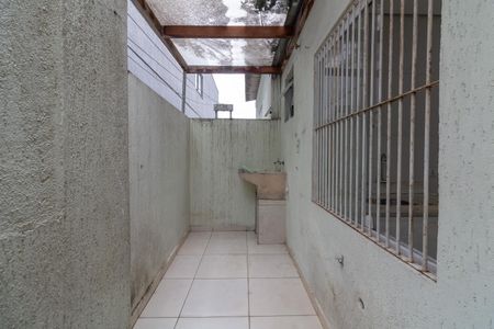 Área de Serviço de casa para alugar com 1 quarto, 50m² em Vila Polopoli, São Paulo