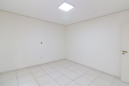 Quarto de casa para alugar com 1 quarto, 50m² em Vila Polopoli, São Paulo