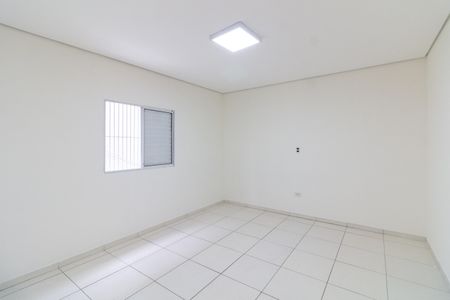 Quarto de casa para alugar com 1 quarto, 50m² em Vila Polopoli, São Paulo