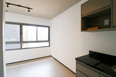 Studio de kitnet/studio para alugar com 1 quarto, 17m² em Santo Amaro, São Paulo