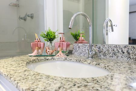 Apartamento à venda com 64m², 2 quartos e 1 vaga Apartamento à venda com 64m², 2 quartos e 1 vagaBanheiro
