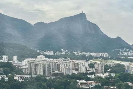 Apartamento à venda com 197m², 3 quartos e 1 vaga Apartamento à venda com 197m², 3 quartos e 1 vagaVista quarto 1