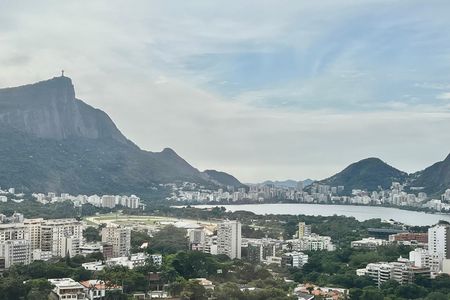 Apartamento à venda com 197m², 3 quartos e 1 vaga Apartamento à venda com 197m², 3 quartos e 1 vagaVista da sala