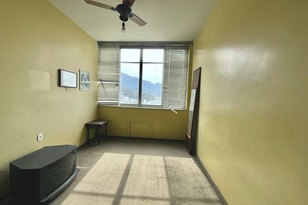 Apartamento à venda com 197m², 3 quartos e 1 vaga Apartamento à venda com 197m², 3 quartos e 1 vagaQuarto 1