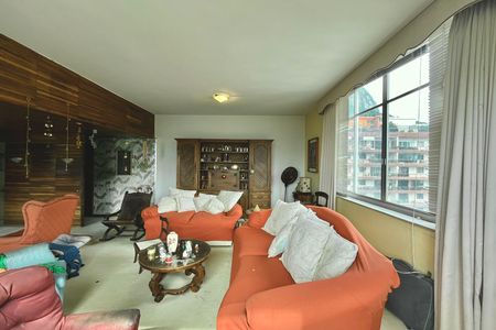 Apartamento à venda com 197m², 3 quartos e 1 vaga Apartamento à venda com 197m², 3 quartos e 1 vagaSala