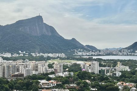 Apartamento à venda com 197m², 3 quartos e 1 vaga Apartamento à venda com 197m², 3 quartos e 1 vagaVista da sala