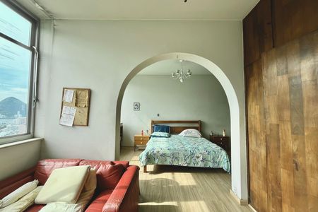 Apartamento à venda com 197m², 3 quartos e 1 vaga Apartamento à venda com 197m², 3 quartos e 1 vagaSuite