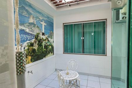 Casa à venda com 172m², 3 quartos e 1 vagaVista do Quarto 2
