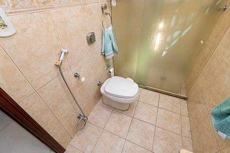 Casa à venda com 172m², 3 quartos e 1 vagaBanheiro
