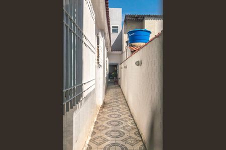 Casa à venda com 172m², 3 quartos e 1 vagaVaranda da Frente - Acesso lateral