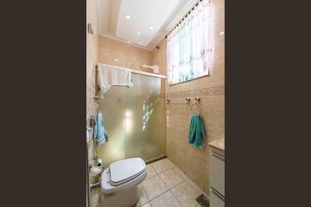 Casa à venda com 172m², 3 quartos e 1 vagaBanheiro