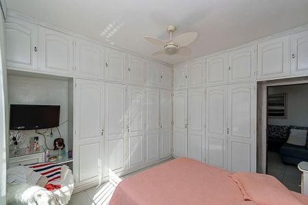 Casa à venda com 172m², 3 quartos e 1 vagaQuarto 1 - Armários