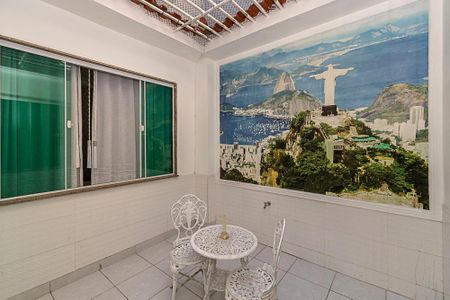 Casa à venda com 172m², 3 quartos e 1 vagaJardim de Inverno
