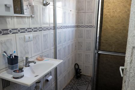 Casa à venda com 320m², 3 quartos e 2 vagasBanheiro