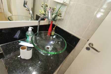 Apartamento à venda com 50m², 2 quartos e 1 vagaBanheiro da Suíte - Pia