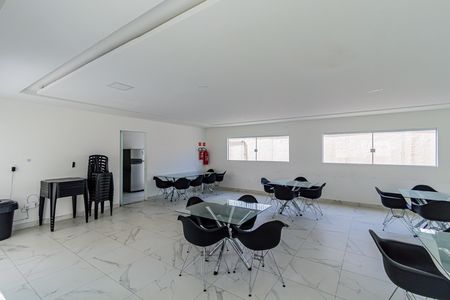 Apartamento para alugar com 34m², 2 quartos e sem vaga Apartamento para alugar com 34m², 2 quartos e sem vagaÁrea comum - Salão de festas