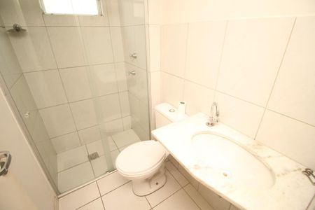 Banheiro de apartamento à venda com 2 quartos, 51m² em Padre Eustáquio, Belo Horizonte