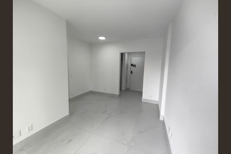 Sala de apartamento para alugar com 2 quartos, 68m² em Sumarezinho, São Paulo