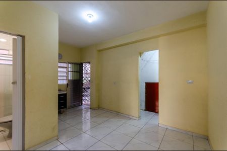 Sala de casa para alugar com 2 quartos, 45m² em Vila Jaraguá, São Paulo