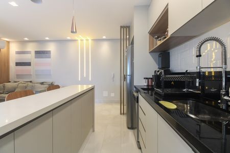 Apartamento à venda com 80m², 2 quartos e 2 vagasCozinha 