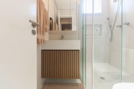 Apartamento à venda com 80m², 2 quartos e 2 vagasBanheiro - Suíte 