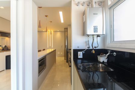 Apartamento à venda com 80m², 2 quartos e 2 vagasÁrea de Serviço 