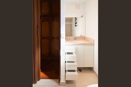 Apartamento para alugar com 140m², 3 quartos e 4 vagasBanheiro da Suíte