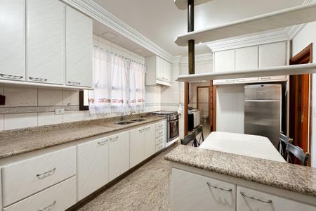Apartamento para alugar com 140m², 3 quartos e 4 vagasCozinha