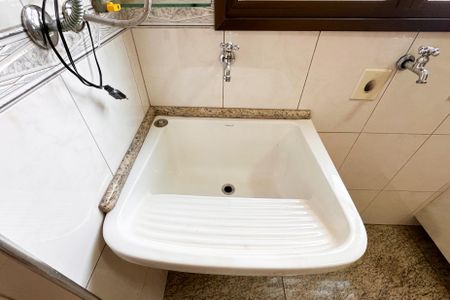 Apartamento para alugar com 140m², 3 quartos e 4 vagasÁrea de Serviço