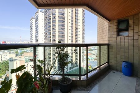 Apartamento para alugar com 140m², 3 quartos e 4 vagasSacada dos Quartos 1 e 2