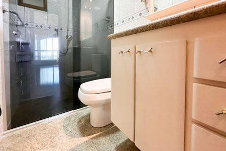 Apartamento para alugar com 140m², 3 quartos e 4 vagasBanheiro Social