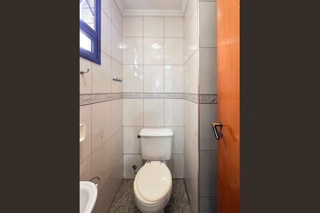 Apartamento para alugar com 140m², 3 quartos e 4 vagasBanheiro de serviço