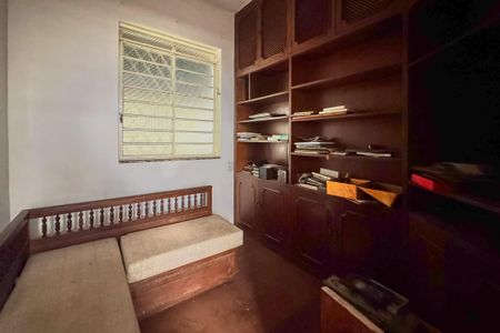 Casa à venda com 230m², 4 quartos e 4 vagas