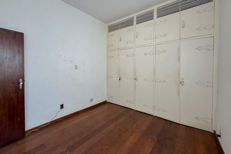 Casa à venda com 230m², 4 quartos e 4 vagas