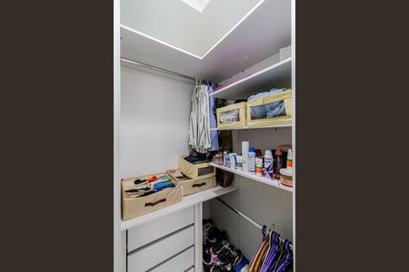 Apartamento à venda com 41m², 2 quartos e 1 vagaQuarto 01 - Closet