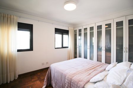 Apartamento à venda com 65m², 1 quarto e 1 vagaQuarto