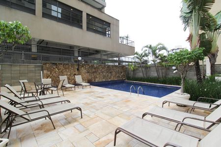 Apartamento à venda com 65m², 1 quarto e 1 vagaÁrea comum - Piscina