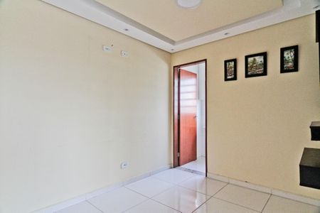 Casa para alugar com 33m², 1 quarto e sem vagaSala