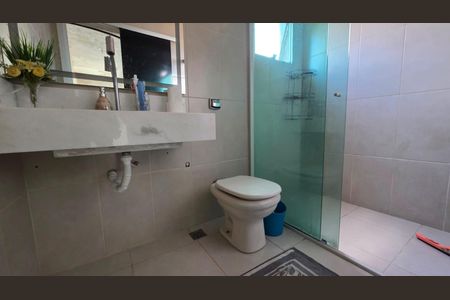 Casa para alugar com 360m², 5 quartos e 5 vagas