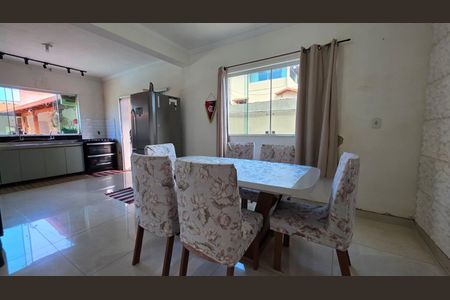Casa à venda com 5 quartos, 360m² em Lundcéia, Lagoa Santa