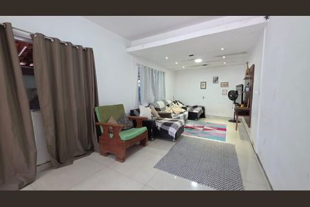 Casa para alugar com 360m², 5 quartos e 5 vagas