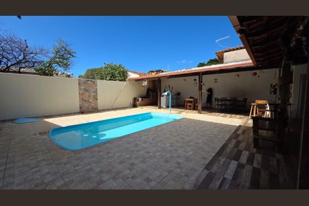 Casa para alugar com 360m², 5 quartos e 5 vagas
