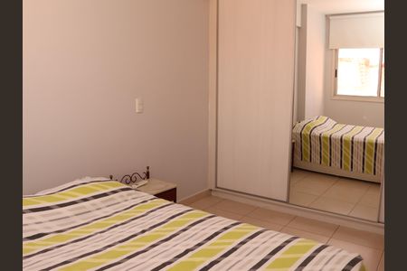 Quarto de apartamento para alugar com 1 quarto, 40m² em Vila Maria Jose, Goiânia