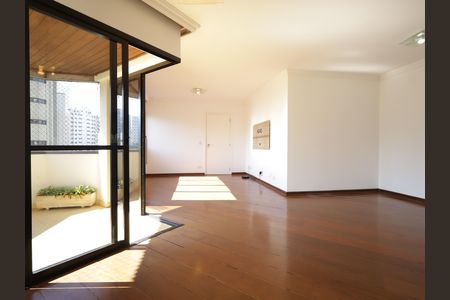 Apartamento para alugar com 166m², 3 quartos e 3 vagasSala