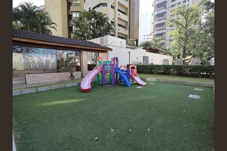 Apartamento para alugar com 166m², 3 quartos e 3 vagasÁrea comum - Playground
