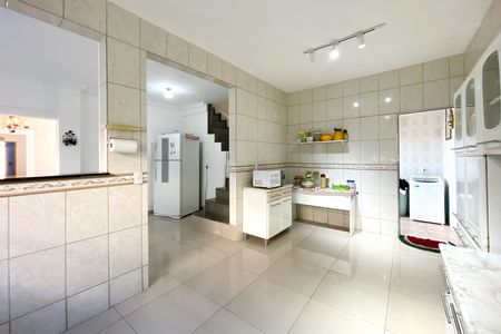 Casa para alugar com 200m², 3 quartos e 3 vagasCozinha