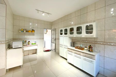 Casa para alugar com 200m², 3 quartos e 3 vagasCozinha