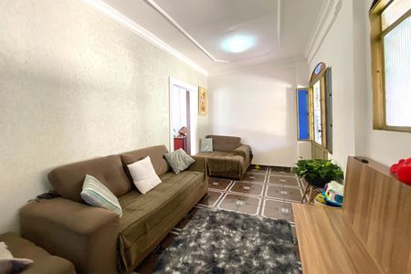 Casa para alugar com 200m², 3 quartos e 3 vagasSala