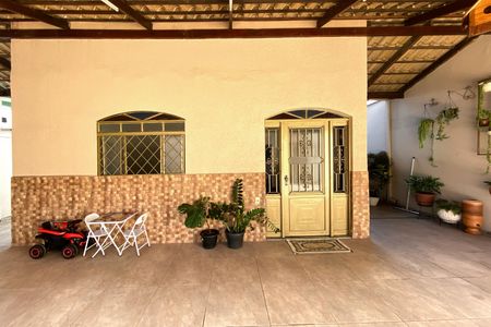 Casa para alugar com 200m², 3 quartos e 3 vagasVaranda